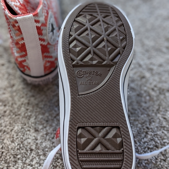 Converse shoes - Picture 3 of 5